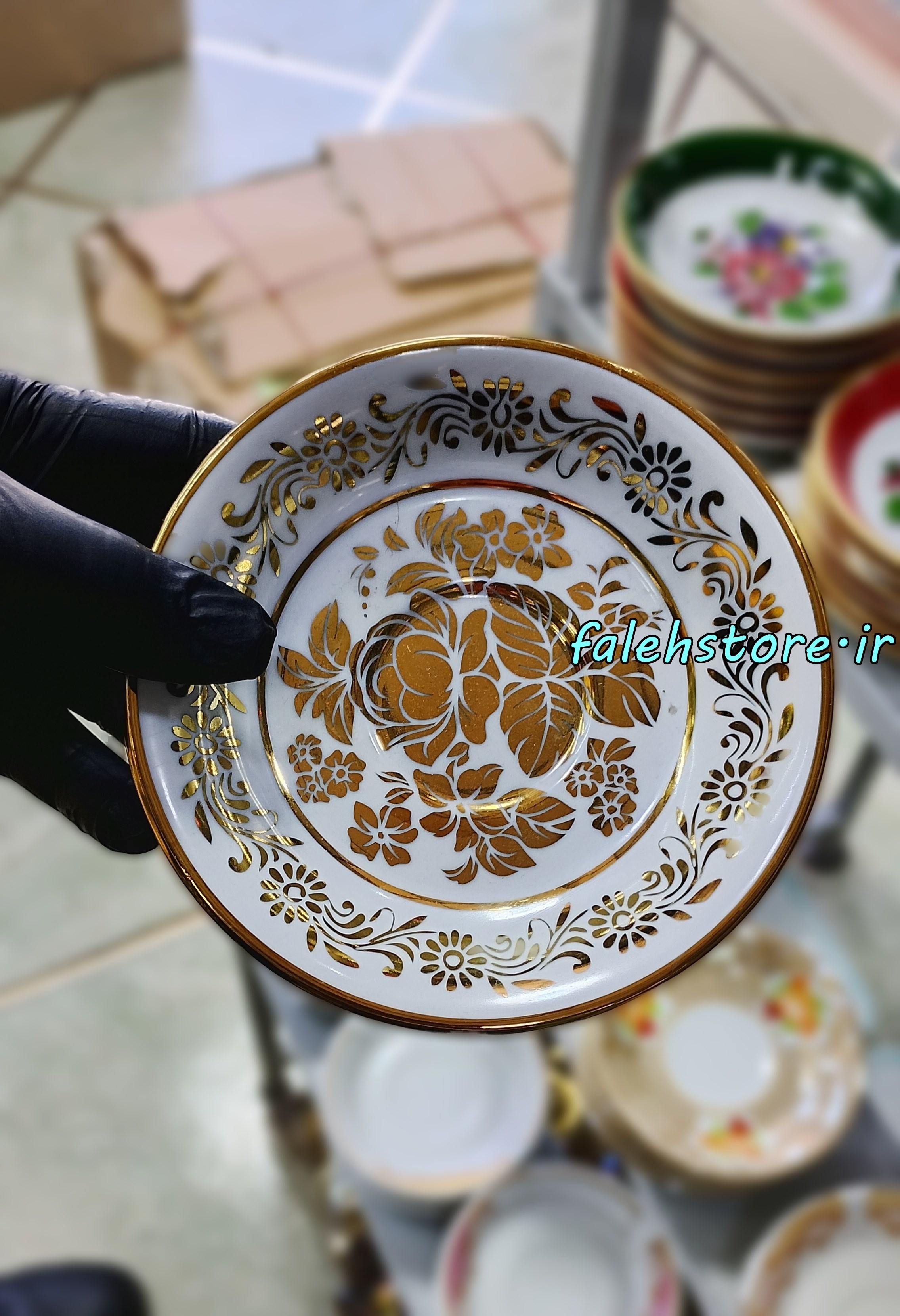 نعلبکی چینی طرح گل طلایی کارگاهی 6 عددی معمولی