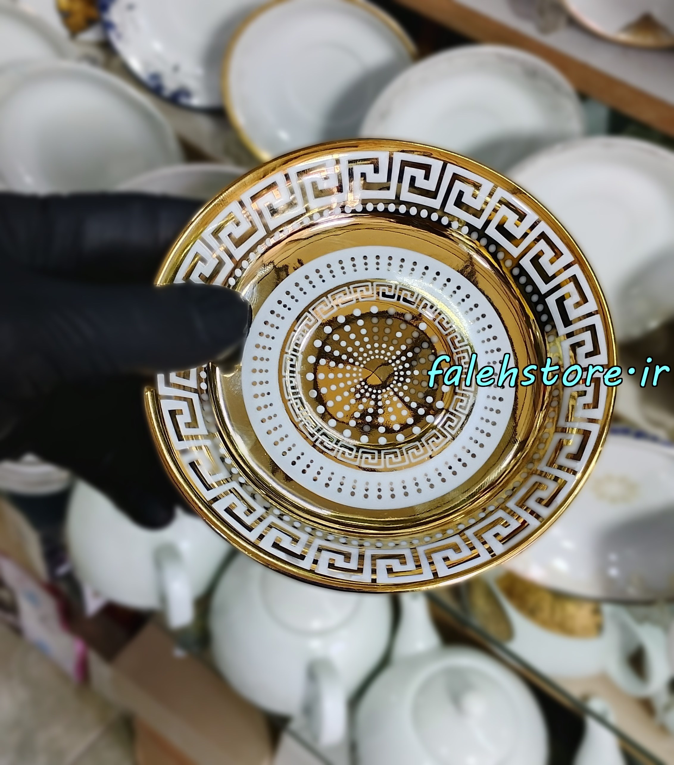 نعلبکی چینی  مدل ورساچه طلایی کارگاهی 6 عددی معمولی